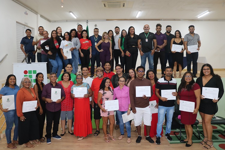 Estudantes comemoram a certificação | Foto: Jefferson Souza - Secom/Campus Macapá/Ifap